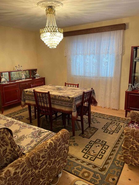 Proprietate superba: Vedere panoramica si livada pe rod